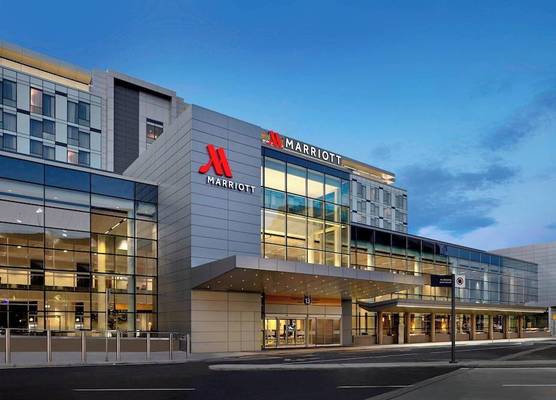 Calgary Airport Marriott In-Terminal Hotel 1