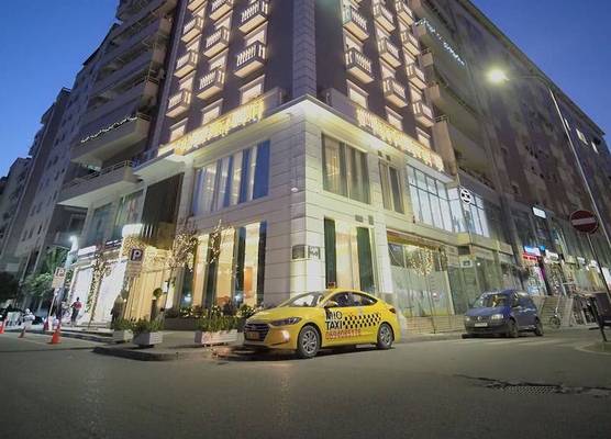 Light Hotel 1