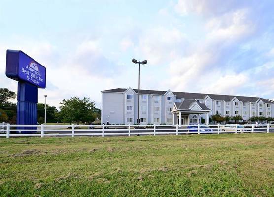 Americas Best Value Inn & Suites Jackson, TN 1
