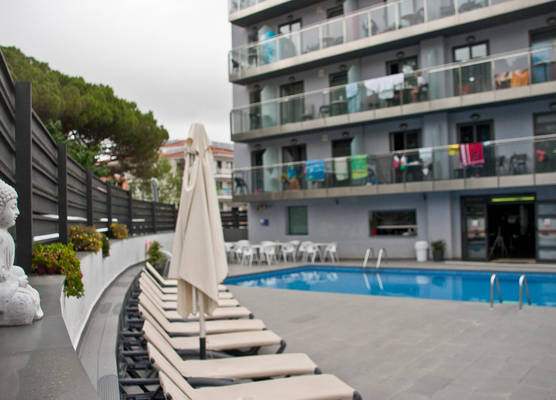 Summer Hotel 1