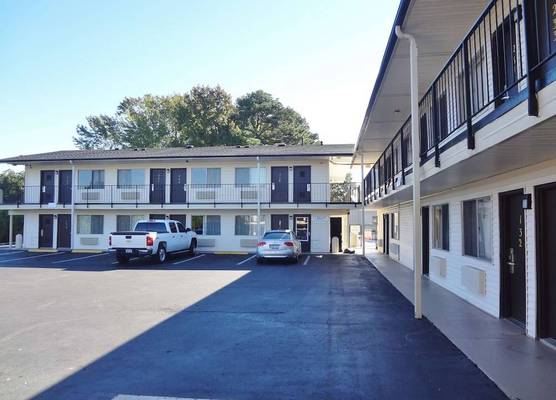 Americas Best Value Inn - Goldsboro 1