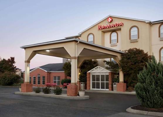 Ramada by Wyndham Elizabethtown 1
