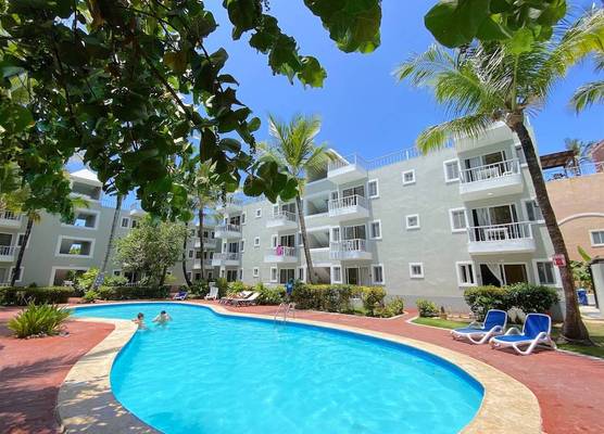 Sol Caribe Beach Pool 1