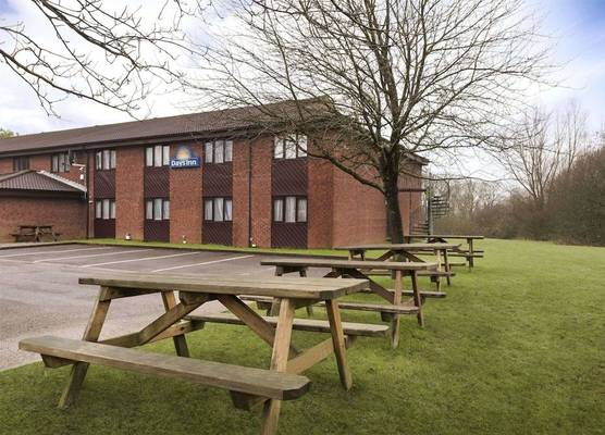 Days Inn by Wyndham Bridgend Cardiff M4 1