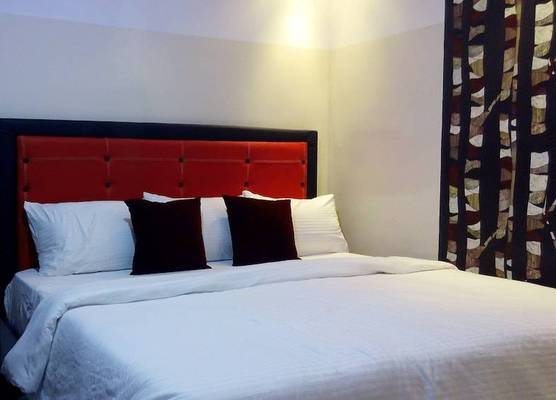 Nero Hotel 1
