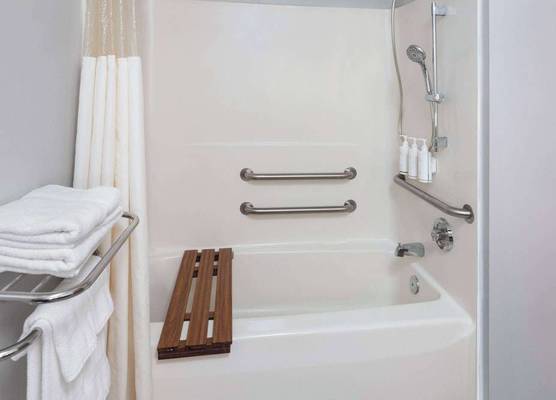 Microtel Inn by Wyndham Janesville 1