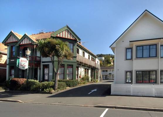 Sahara Motels 1