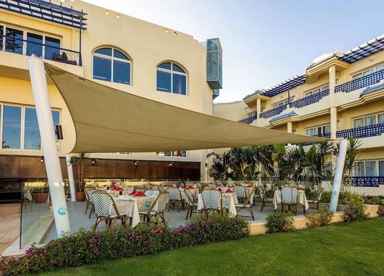 Grand Oasis Resort 1