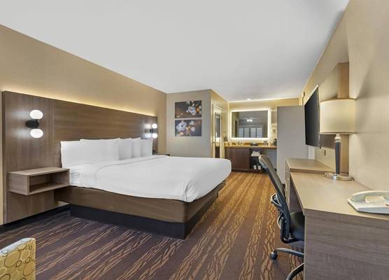 Best Western Plus Stovall's Inn 1