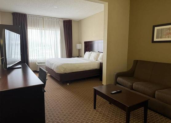 SureStay by Best Western Marion 1
