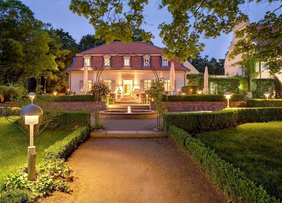 Hotel Jagdschloss Kranichstein 1