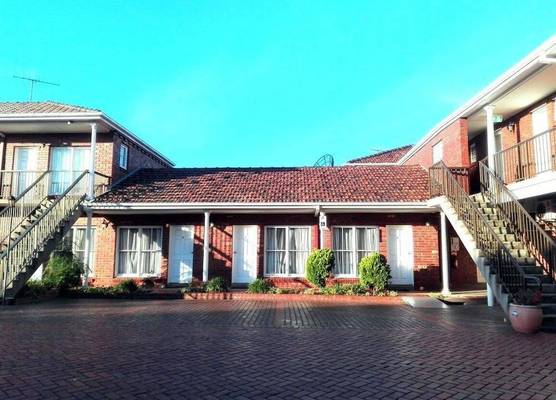 Glen Inn 1