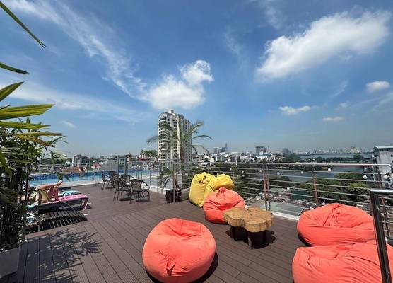 Luxe Paradise Premium Hotel 1
