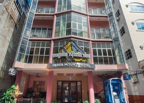 Silver Mounts Hotel 1