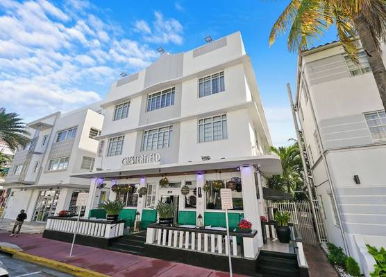 Chesterfield Hotel & Suites 1