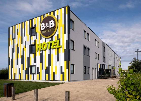B&B HOTEL Niort Marais Poitevin Est 1