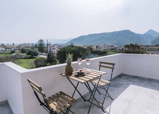 Ermis Luxury Suites & Apartments 1