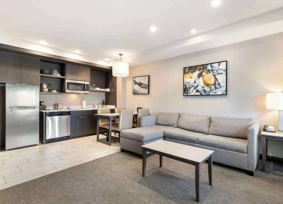 Best Western Plus Executive Residency Rigby's Water World Hotel 1