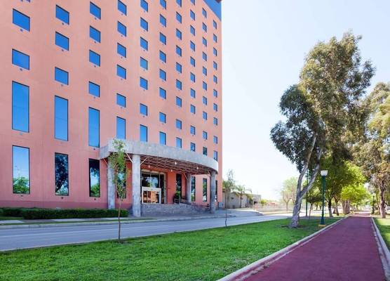 Best Western Plus Nuevo Laredo Inn & Suites 1