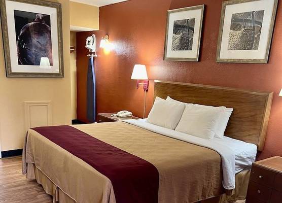 Executive Inn Schenectady Downtown 1