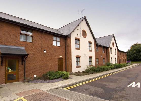 Premier Inn Chester Central North 1