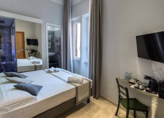 Pantheon Caesar Relais 1