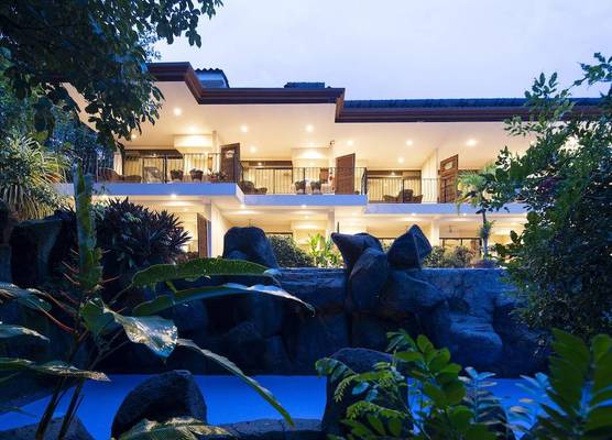 Pumilio Mountain & Ocean Hotel 1