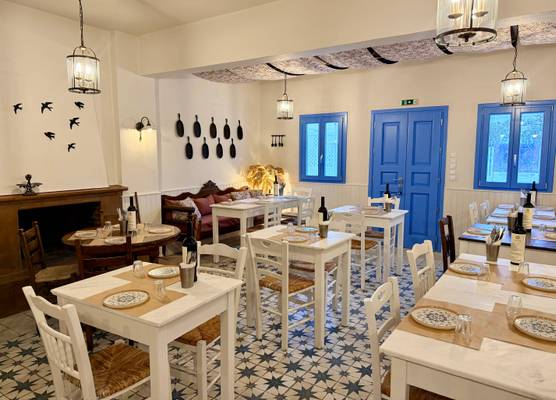 White Pearl Laokasti Suites 1