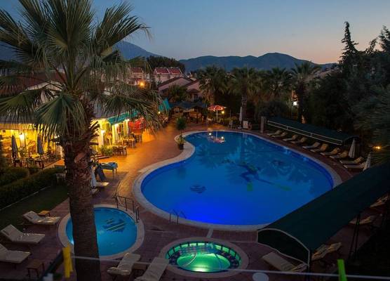Rebin Beach Hotel 1