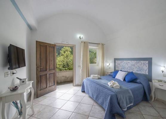 Il Mandorlo 1