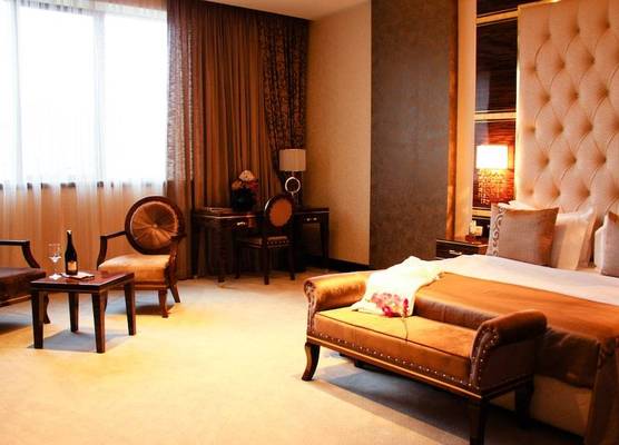 Sapphire Hotel Baku 1