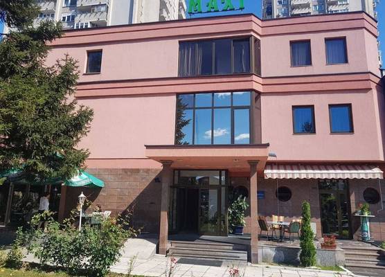 Hotel Maxi 1