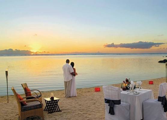 Victoria for 2 Beachcomber Resort & Spa 1