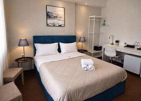 City Plaza Apartments & Rooms 1