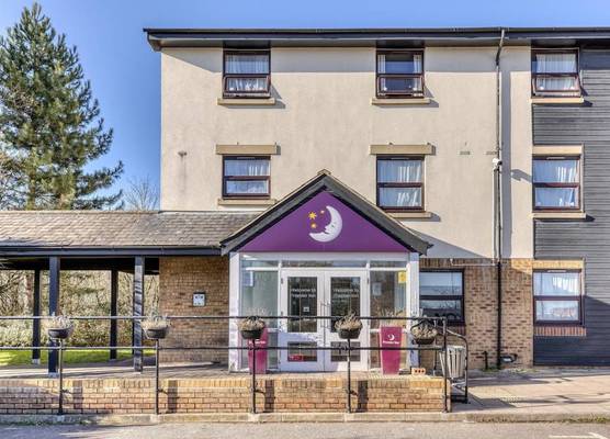 Premier Inn Chelmsford - Boreham 1