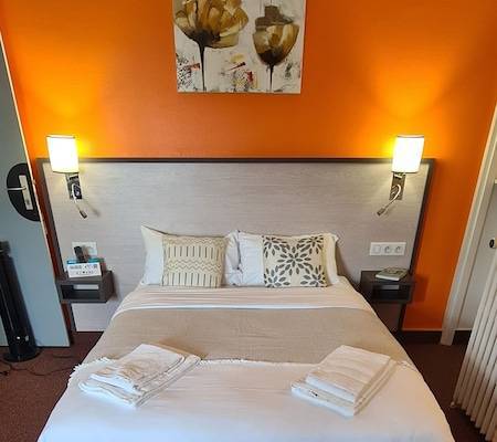 Le 120 - Groupe Logis Hotels - Ex Auberge la Terrasse 1