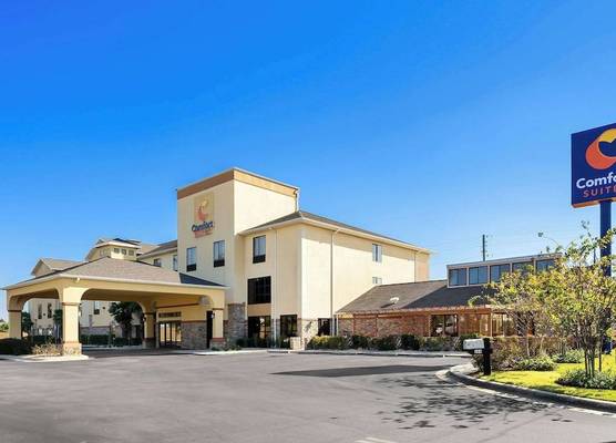 Comfort Suites Panama City near Tyndall AFB 1