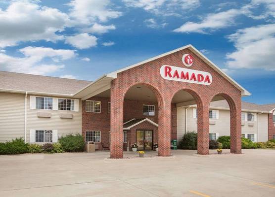 Ramada by Wyndham Spirit Lake/Okoboji 1