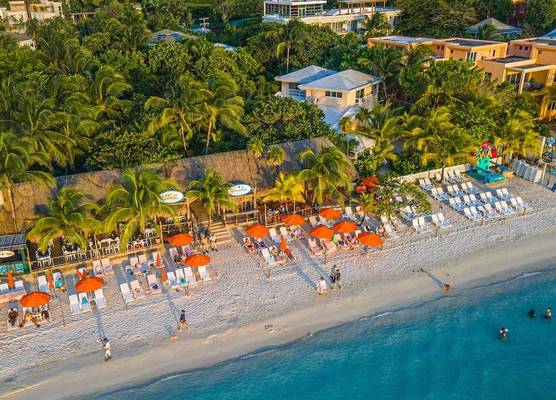 Paradise Beach Resort & Dive Center 1