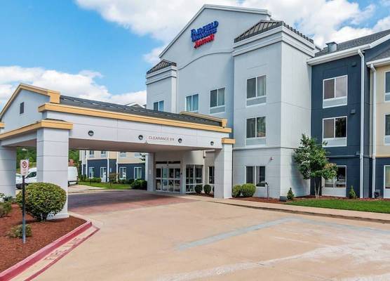 Fairfield Inn & Suites Columbia 1