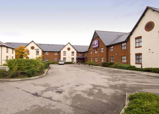 Premier Inn Chester Central - South East 1