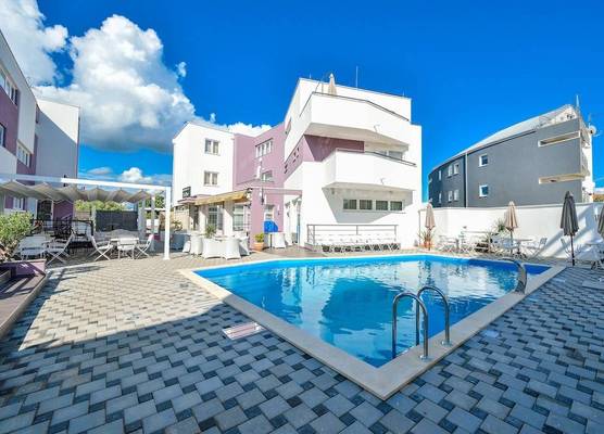 Hotel ZaDaR 1