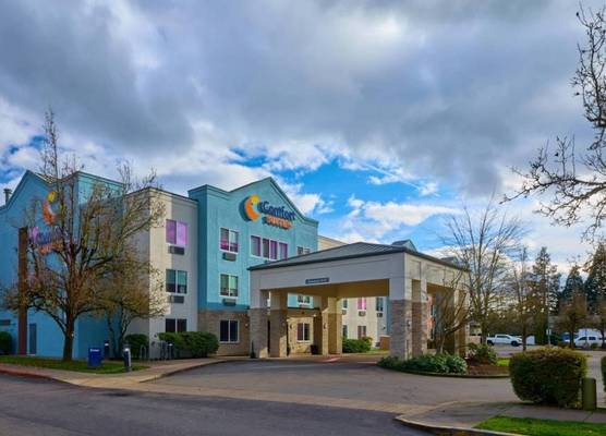 Comfort Suites Springfield-Eugene 1