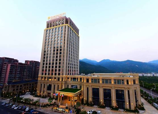 Ramada Plaza by Wyndham Wenzhou 1