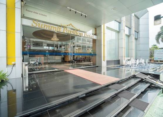 Summit Pavilion Hotel 1