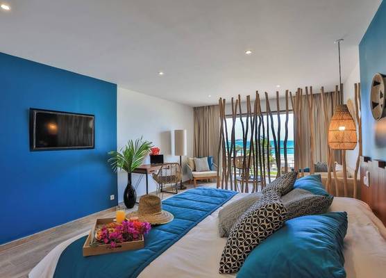 Orient Beach Hotel 1