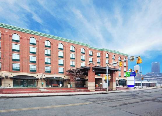 Holiday Inn Express & Suites PITTSBURGH-SOUTH SIDE by IHG 1