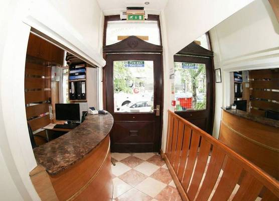 Holland Inn Kensington 1