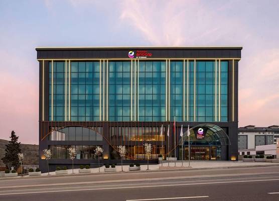 Ramada Encore by Wyndham Istanbul Arnavutkoy 1