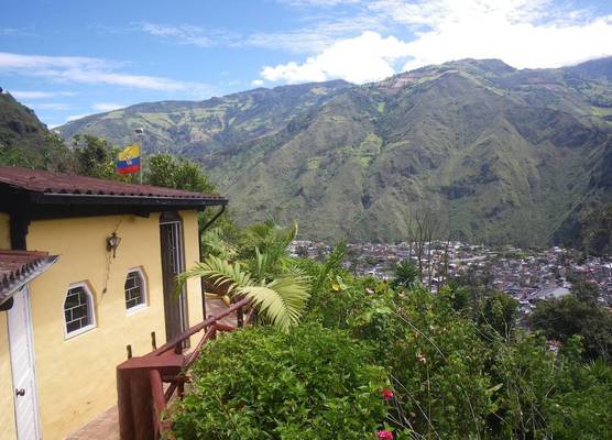 La Casa Amarilla 1